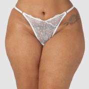 1-White-ChristmasBriefs-Leslie_690x-2