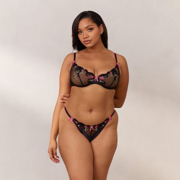 1.BlackBloomBra_Brief-Melanie_690x 1.BlackBloomBra_Brief-Melanie_690x