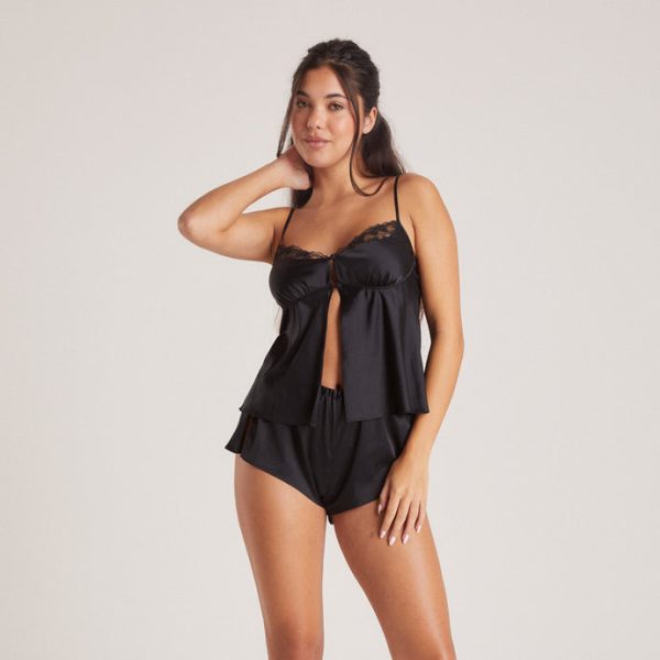 1.BlackMiniSatinPyjamaShorts-Imani_690x-1 1.BlackMiniSatinPyjamaShorts-Imani_690x-1