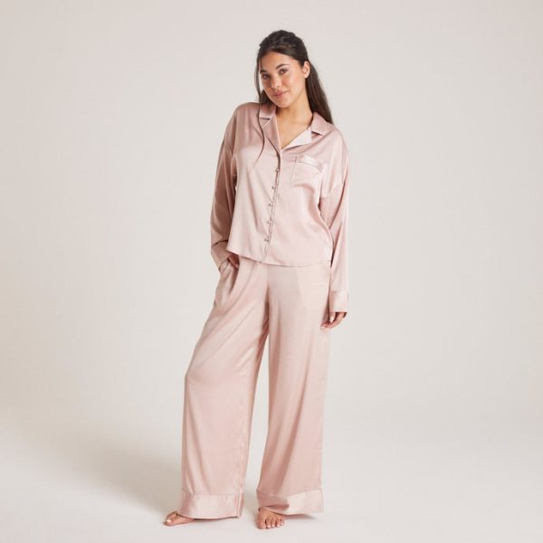 1.BlushSparkleSatinPyjamaTrousers-Imani_690x-5 1.BlushSparkleSatinPyjamaTrousers-Imani_690x-5