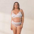 1.CreamNurtureNursingBra_Thong-Ali_690x-1