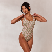 1.Greenswimsuit-Muriel_690x-3