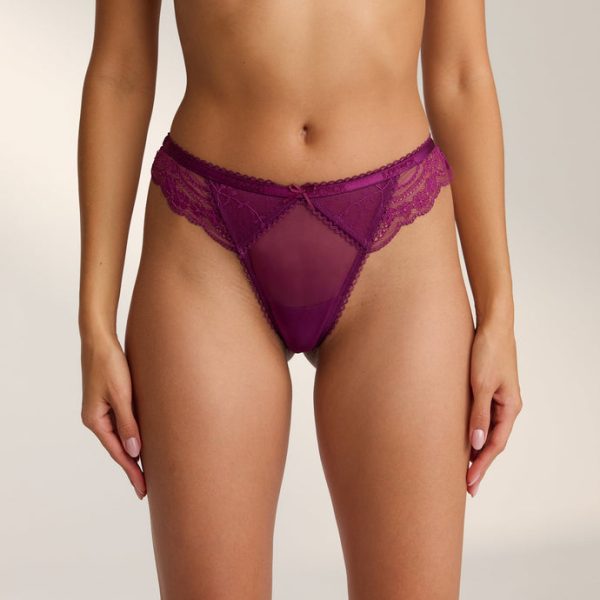 1.PlumConfess-ThongOnly-Leidy_690x-16 1.PlumConfess-ThongOnly-Leidy_690x-16