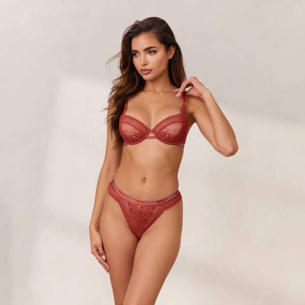 1.RustBalconyBra_ThongLeidy_690x-14 1.RustBalconyBra_ThongLeidy_690x-14