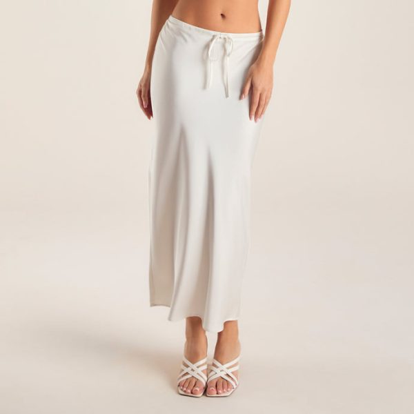 1.WhiteSatinSkirt-Imaani_690x-6 1.WhiteSatinSkirt-Imaani_690x-6
