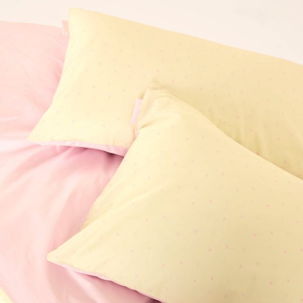 11MeringueRosebudBedding_690x-1 11MeringueRosebudBedding_690x-1