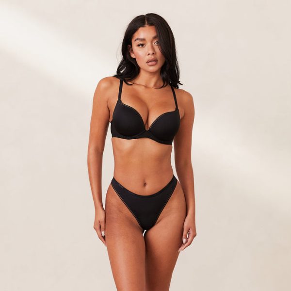 1BlackComfortBraandThong-Muriel_690x-23 1BlackComfortBraandThong-Muriel_690x-23