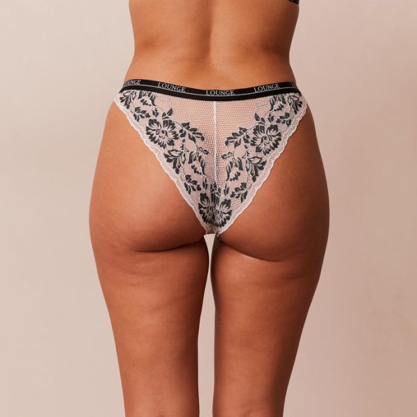 1BlackLuxeBalconyBriefs-Samaria_690x-2 1BlackLuxeBalconyBriefs-Samaria_690x-2