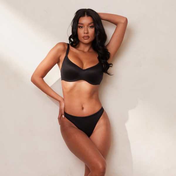 1BlackMindfulBraandThong-Muriel_690x-24 1BlackMindfulBraandThong-Muriel_690x-24