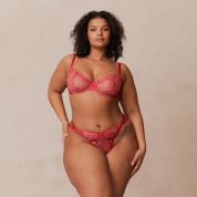 1BlushEmbroideredBalconyBra_ThongSetLeslie_690x-14