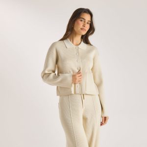 1CREAMKNITTEDOVERSIZEDSHIRT_690x-2