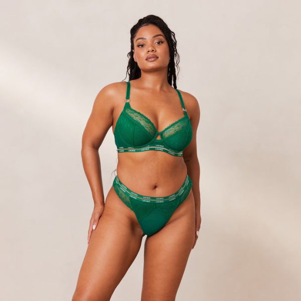 1EmeraldVogueBalconyBra_Thong-Essence_690x-1 1EmeraldVogueBalconyBra_Thong-Essence_690x-1