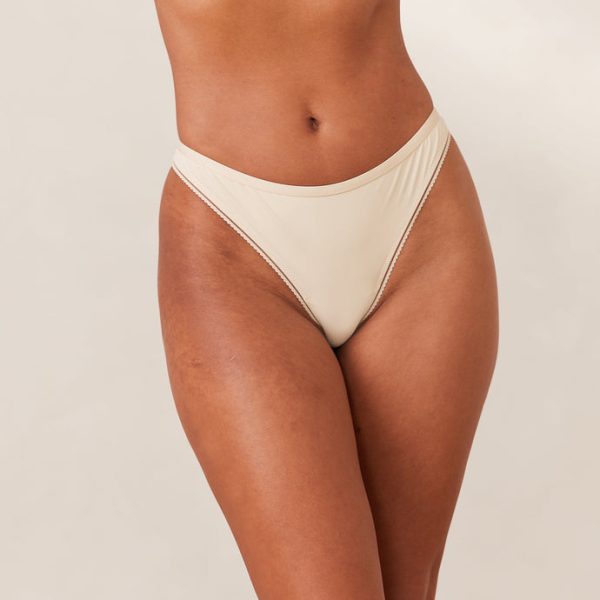 1LatteComfortThong-Muriel_e813b913-86bd-4c50-aba1-e2aee6e8b58d_690x-28 1LatteComfortThong-Muriel_e813b913-86bd-4c50-aba1-e2aee6e8b58d_690x-28