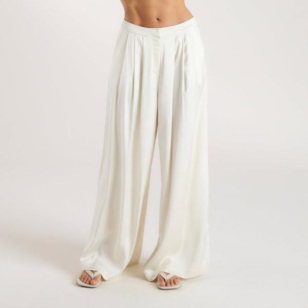 1MIMICREAMSATINPLEATEDTROUSERS_690x-1 1MIMICREAMSATINPLEATEDTROUSERS_690x-1
