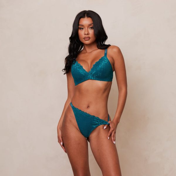 1TurquoiseLaceMagicBraandThong-Muriel_690x-5 1TurquoiseLaceMagicBraandThong-Muriel_690x-5