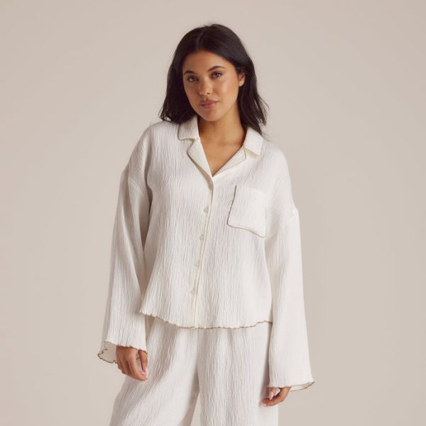 1WhiteCrinklePyjamaShirt-Imaani_4bb58483-f9db-4a36-84b2-c624c90828b9_690x-7 1WhiteCrinklePyjamaShirt-Imaani_4bb58483-f9db-4a36-84b2-c624c90828b9_690x-7