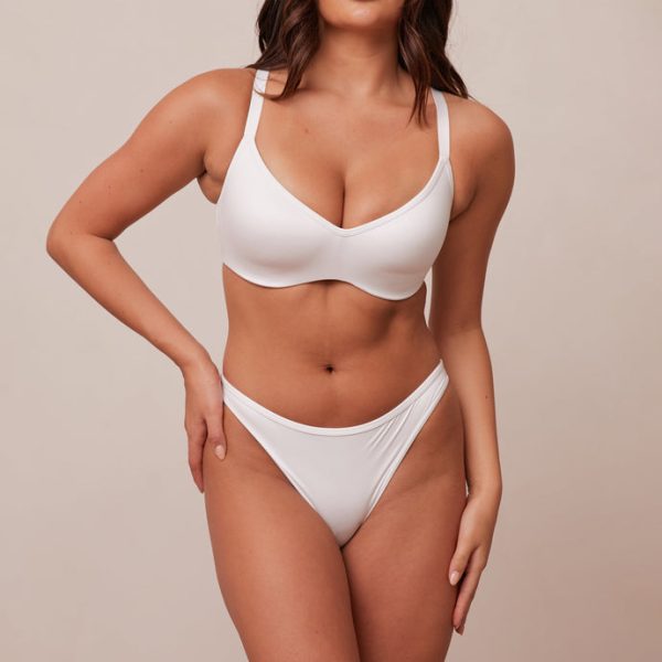 1WhiteMindfulBra_BriefsDakota_690x-1 1WhiteMindfulBra_BriefsDakota_690x-1
