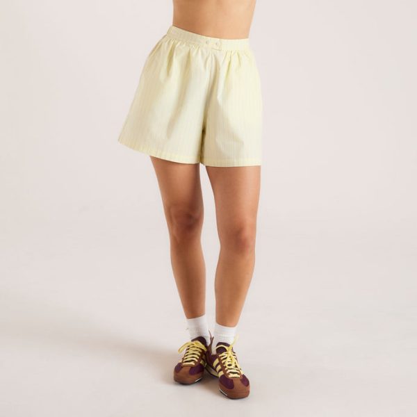 1YELLOWSTRIPEDSHORTS_690x-11 1YELLOWSTRIPEDSHORTS_690x-11