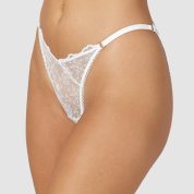 2-White-ChristmasBriefs-Samaria_690x-3