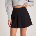 2.BlackPleatedSkirt-Imanni_690x-2