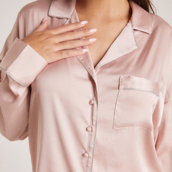 2.BlushSparkleSatinPyjamaShirt-Imani_690x-5 2.BlushSparkleSatinPyjamaShirt-Imani_690x-5