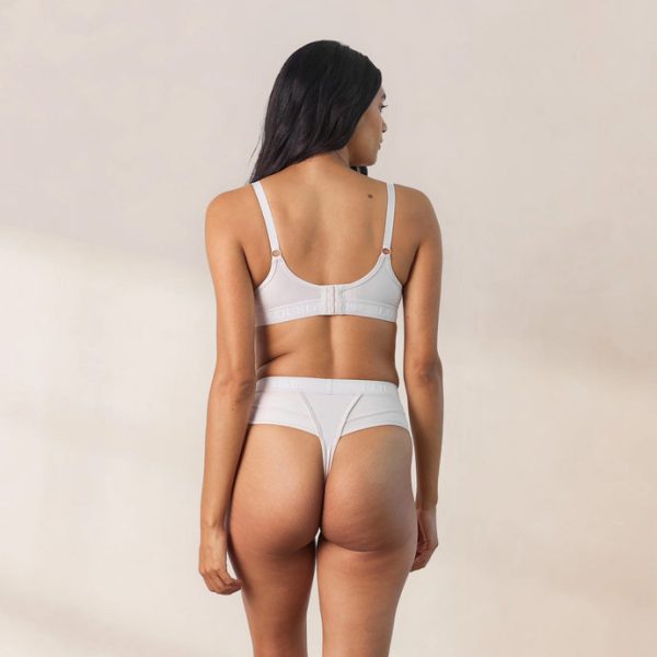 2.CreamNurtureNursingBra_Thong-Araya_690x-12 2.CreamNurtureNursingBra_Thong-Araya_690x-12