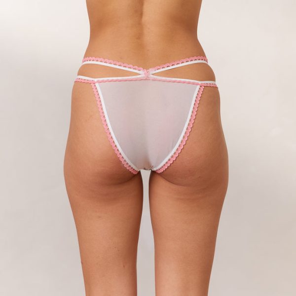 2.DaisyBrief-Leidy_690x-12 2.DaisyBrief-Leidy_690x-12