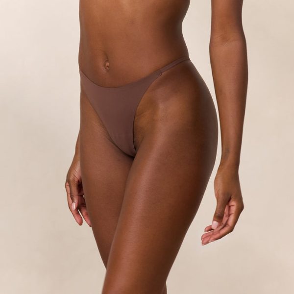 2.EverydayFlexG-String-Cocoa-Amina_690x-2 2.EverydayFlexG-String-Cocoa-Amina_690x-2