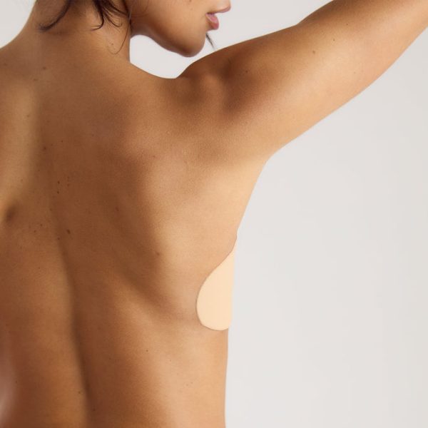 25.04.04_LOUNGE_ECOM_STICK-ON-PUSH-UP-BRA_SAND_0193_fb08aabc-a46a-4ac5-b04e-1da67be60486_690x-2 25.04.04_LOUNGE_ECOM_STICK-ON-PUSH-UP-BRA_SAND_0193_fb08aabc-a46a-4ac5-b04e-1da67be60486_690x-2