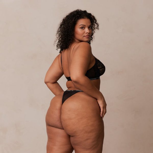 2BlackBlossomBalconyBra_ThongSetLeslie_690x 2BlackBlossomBalconyBra_ThongSetLeslie_690x