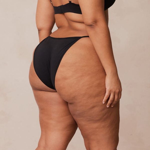 2BlackLightNon-WirePlungeT-ShirtBriefsLeslie_690x 2BlackLightNon-WirePlungeT-ShirtBriefsLeslie_690x