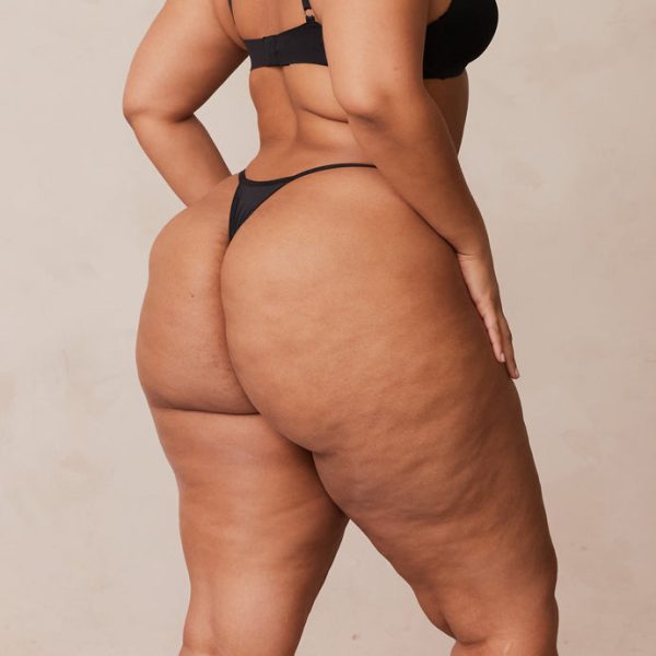 2BlackLightNon-WirePlungeT-ShirtThongLeslie_690x 2BlackLightNon-WirePlungeT-ShirtThongLeslie_690x