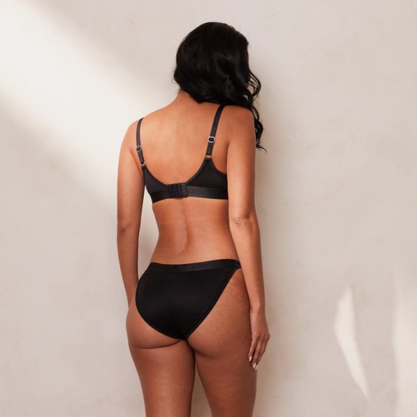 2BlackMindfulBraandBriefs-Muriel_690x 2BlackMindfulBraandBriefs-Muriel_690x