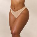 2EverydayFlexThong-SandAmber_690x-4