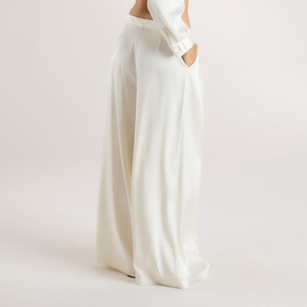 2MIMICREAMSATINPLEATEDTROUSERS_690x-11 2MIMICREAMSATINPLEATEDTROUSERS_690x-11