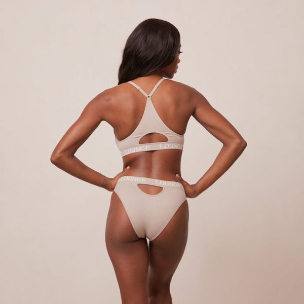 2MinkSeamlessBra_BriefsSetAmina_690x-4 2MinkSeamlessBra_BriefsSetAmina_690x-4