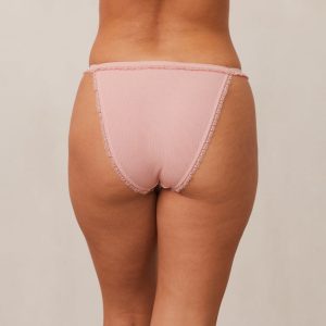 2PinkFruityBriefs-Adison_50a10f49-ec3a-4667-8b7b-2be3f141ff44_690x-1