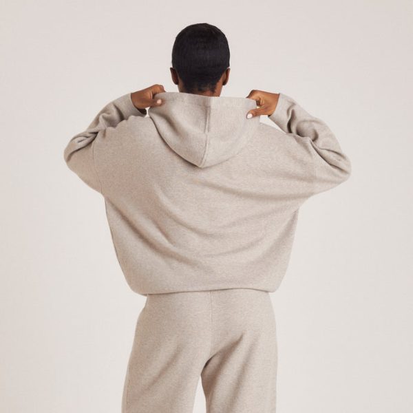 2TaupeKnittedLoungeHoodie-Eva_690x 2TaupeKnittedLoungeHoodie-Eva_690x