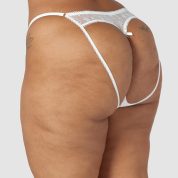3-White-ChristmasBriefs-Leslie_690x-2