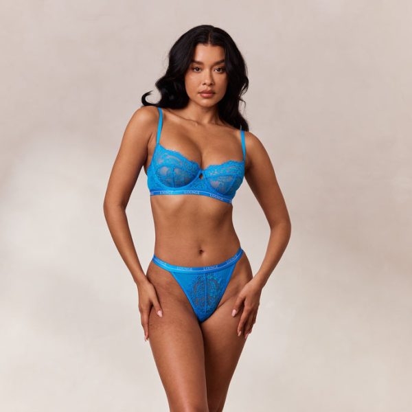 3.CobaltEntice-Muriel_690x 3.CobaltEntice-Muriel_690x