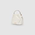 3.CreamBlytheBucketBag_f0d45239-2ce8-4914-b94a-e69a64604f38_690x-9