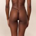 3.EverydayUltimatePush-UpG-String-Cocoa-Amina_690x-2