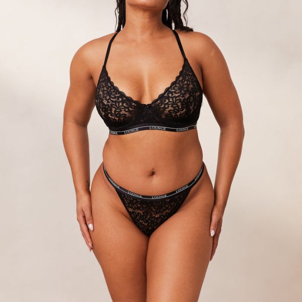 3BlackBalconyBra_Thong-Essence_690x 3BlackBalconyBra_Thong-Essence_690x