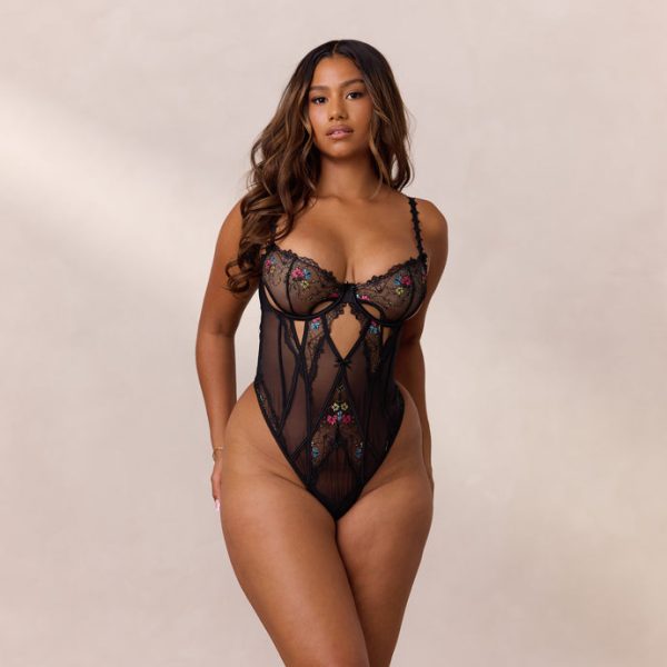 3BlackEnyaBodysuitIntimatesNayeli_690x 3BlackEnyaBodysuitIntimatesNayeli_690x