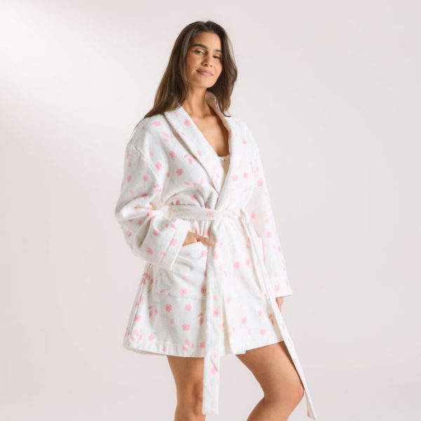 3FLORALPRINTTOWELLINGBATHROBE_690x-1 3FLORALPRINTTOWELLINGBATHROBE_690x-1