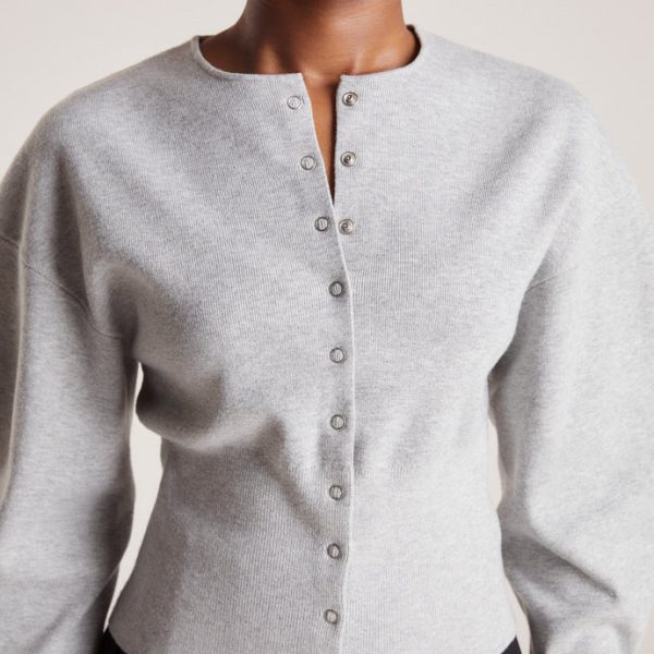 3GreyFittedCardigan-Eva_690x 3GreyFittedCardigan-Eva_690x