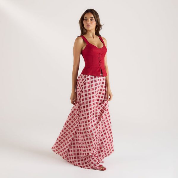 3REDCORSETTOP_690x-1 3REDCORSETTOP_690x-1