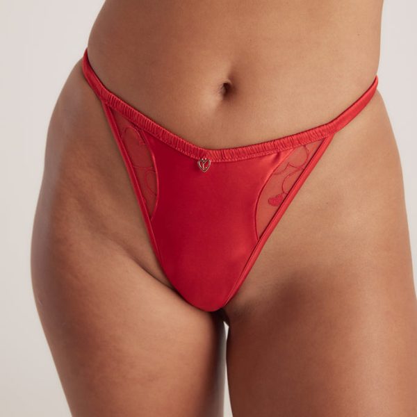 3RedCherishBalconyThongMuriel_690x-11 3RedCherishBalconyThongMuriel_690x-11