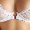 3WHITESEDUCEBALCONYBRA_690x-3