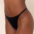 4.EverydayUltimatePush-UpG-String-Black-Amina_690x